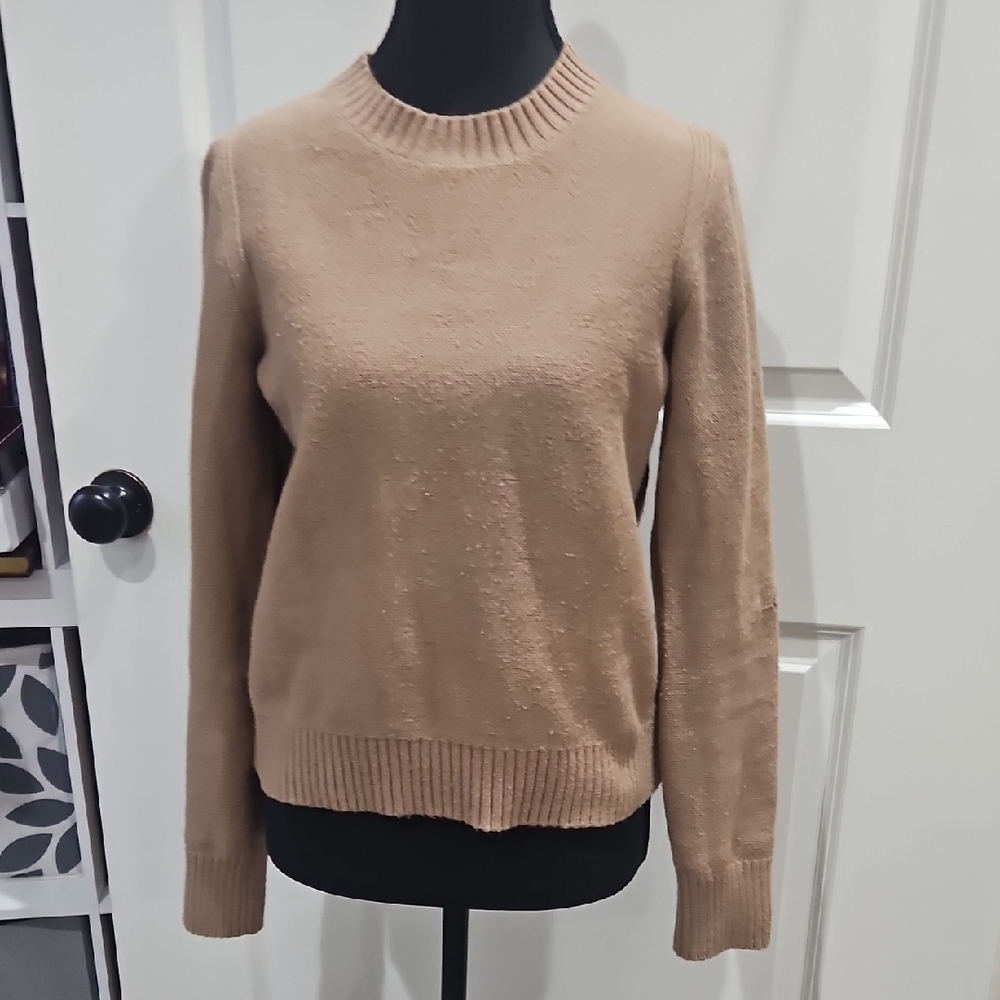 Banana Republic Women's Tan Crew Neck Sweater - Picture 5 of 7